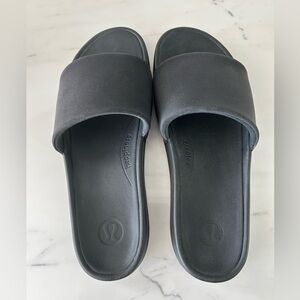 COPY - Lululemon Black Rest Feel Slides Men Size 11 Never Been Worn